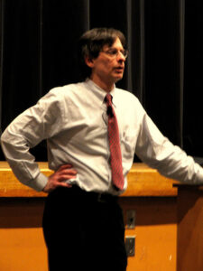 Alfie Kohn, speaking in Ottawa in 2010. Image: M. Gifford, http://www.flickr.com/photos/mgifford/